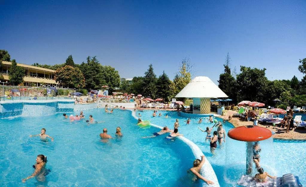 Hotel Orhidea Albena Luaran gambar