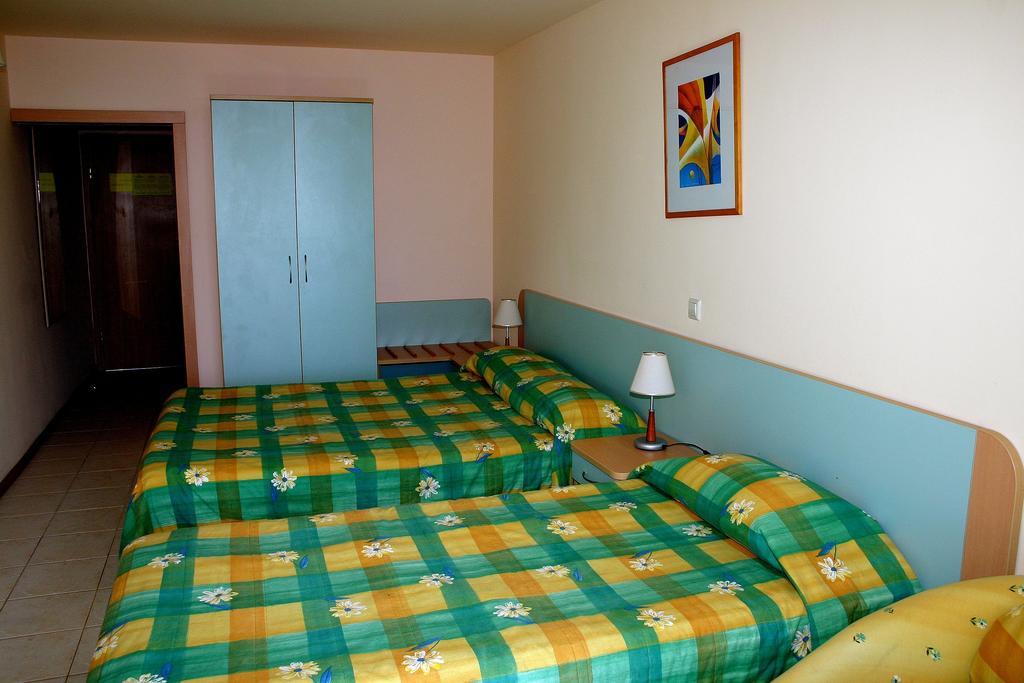 Hotel Orhidea Albena Bilik gambar